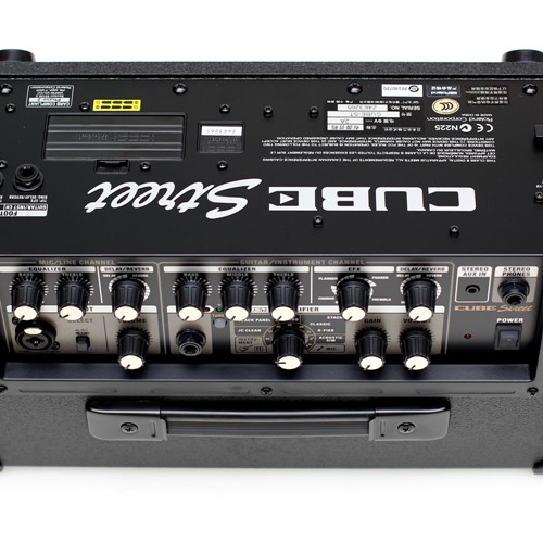 Roland CUBE STREET 音箱