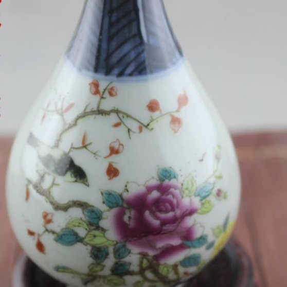 手繪青花瓷花瓶 