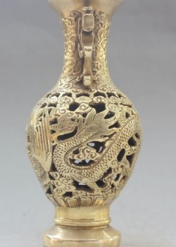 銅龍壺