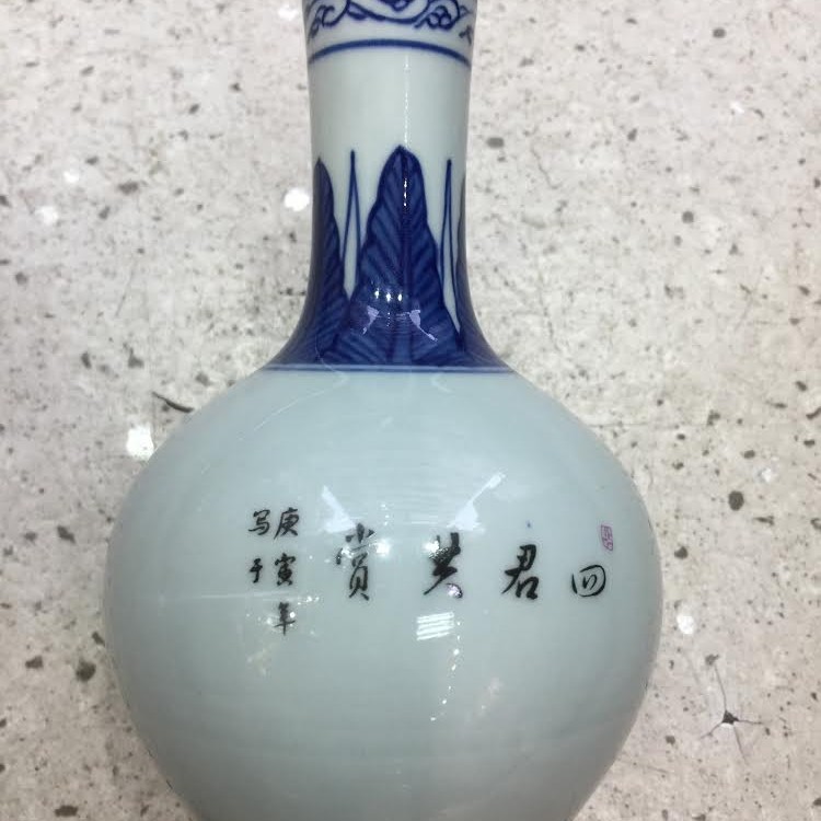 手繪青花瓷花瓶