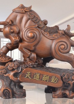 樹脂 牛擺件