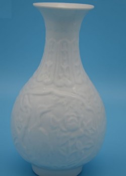 內府內畫 龍鳳呈祥紋白瓶