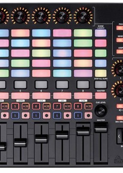 AKAI Professional APC 40 MKII MIDI 控制器