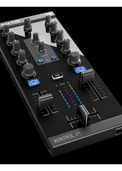 Native Instruments Traktor Kontrol Z1 mk2 DJ controller
