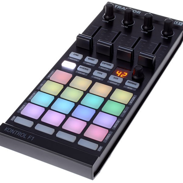 Native Instruments Traktor Kontrol F1 mk2 DJ controller