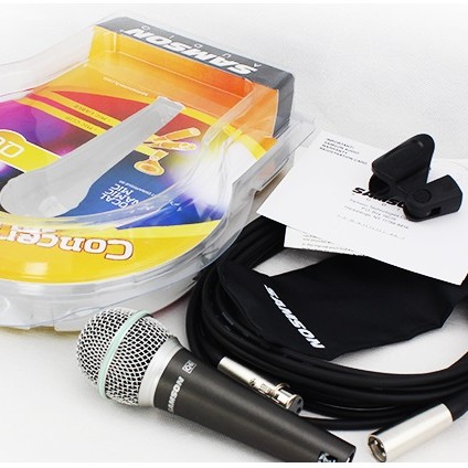 SAMSON Q6 microphone