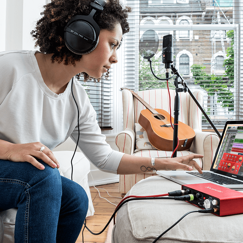 focusrite scarlett 2i2 (3rd Gen) USB Audio Interface 