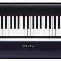 門市陳列 數碼鋼琴  Roland FP-30 BK  (Piano Only Package) 