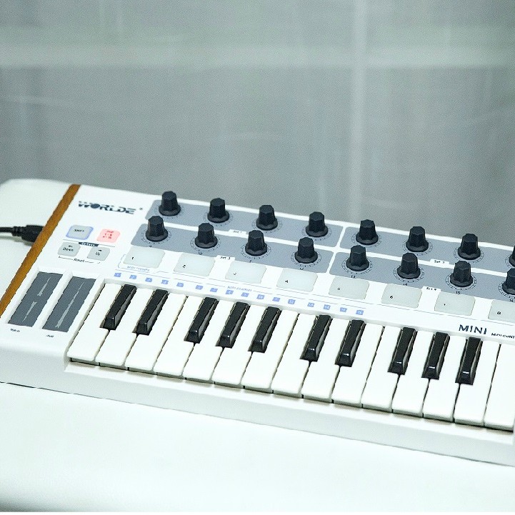 WORLDE MINI controller midi25