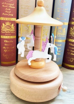 圓形 旋轉獨角獸 木質音樂盒 MUSIC BOX