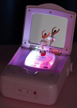 旋轉 兒童小熊首飾盒 音樂盒 MUSIC BOX